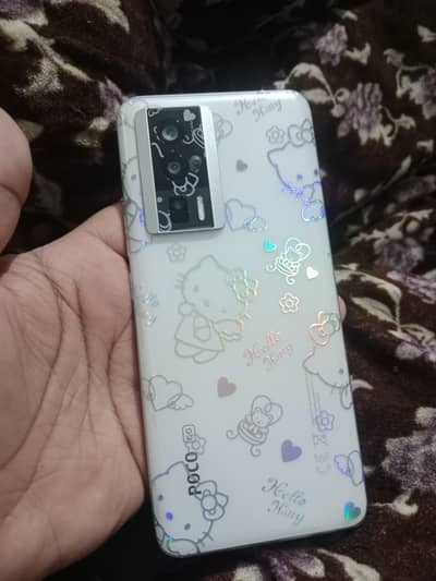 POCO f5 pro 120 FPS 16GB + 1TB gloval variant