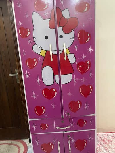 Hello kitty cubard