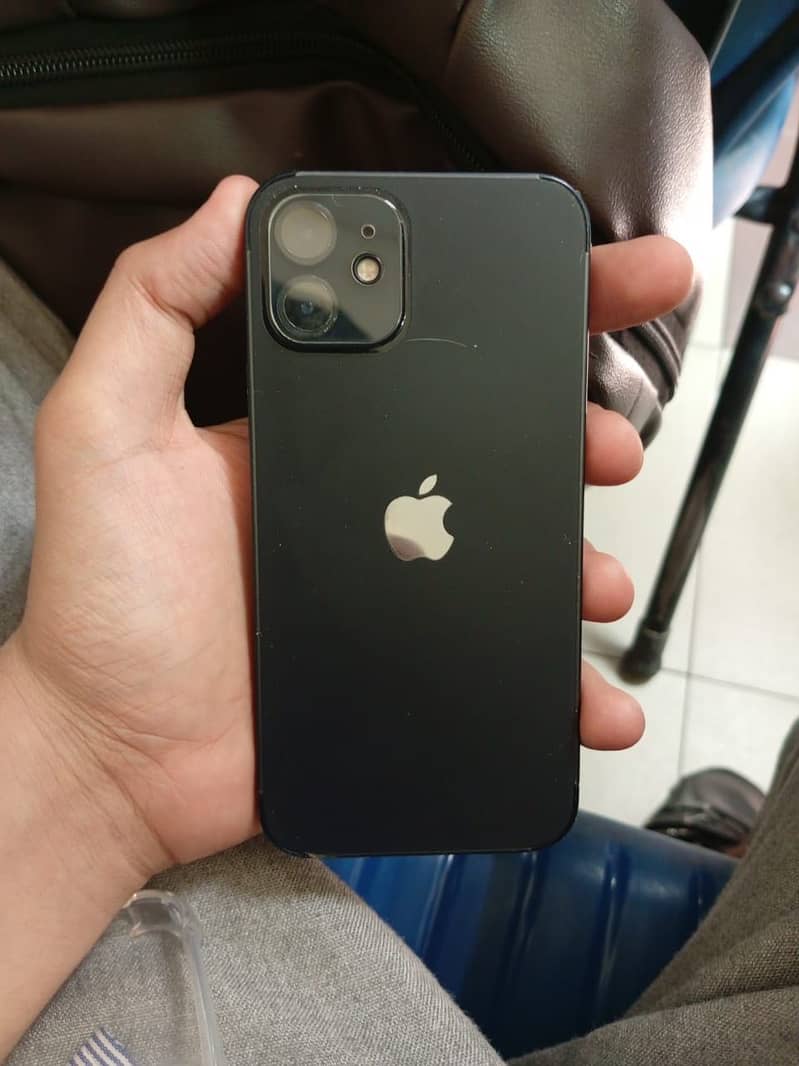 iPhone 12 0