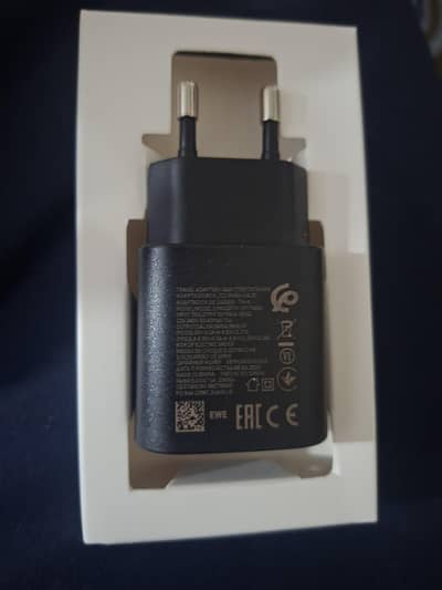 Samaung 25 w Fast Charger with cable