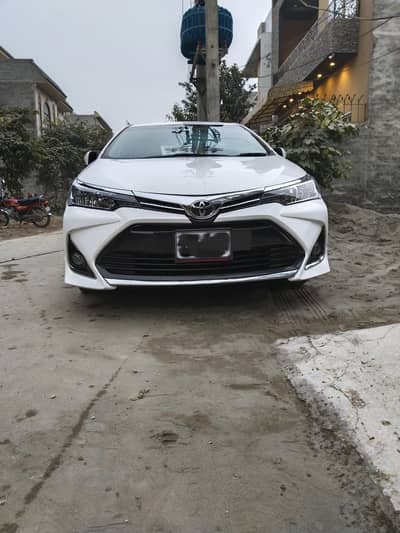 Toyota Corolla Altis Grande model 2014