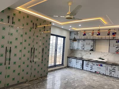 1 kanal Upper Portion Available For Rent In LDA Avenue 1