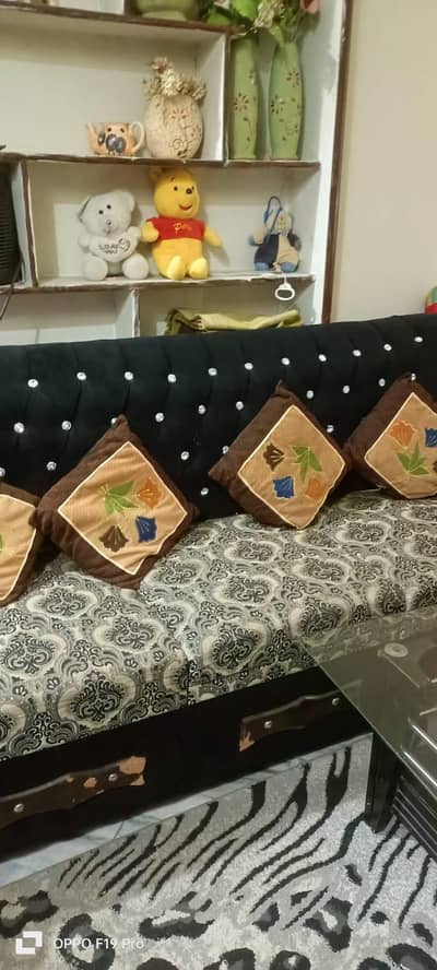 3 seater sofa with one seater with one dewan for sale 10/10 seats body