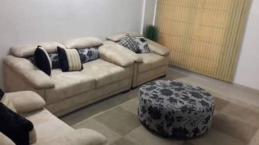 Spacious 3-Bed Apartment With Breathtaking Views Comfort, Class & Convenience