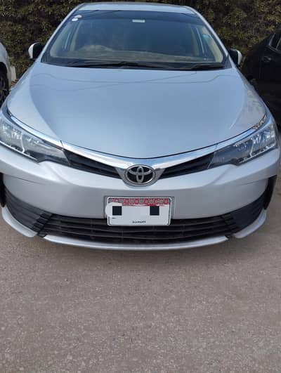 Toyota Corolla Gli Manual Model 2017 facelift Silver Color