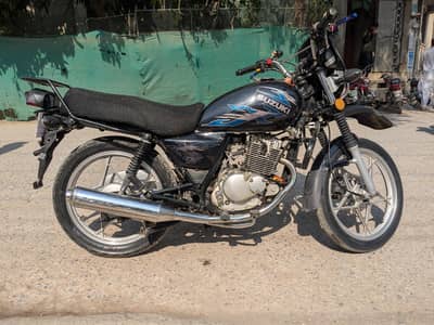 Suzuki GS 150 SE 2021