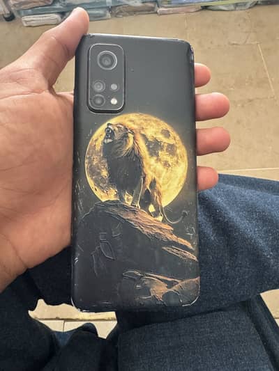 With box and Chrger Back broken