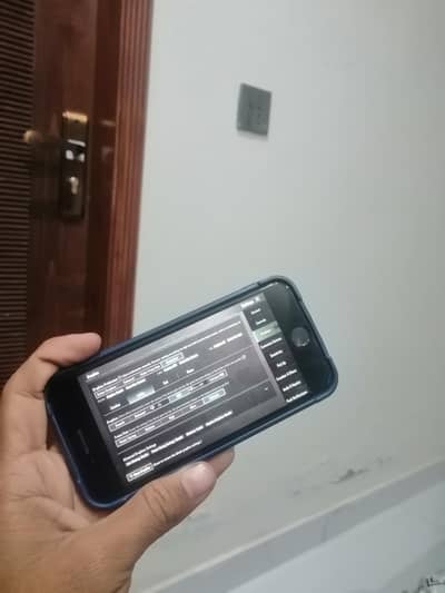 Iphone se 2020 128gb only back  break