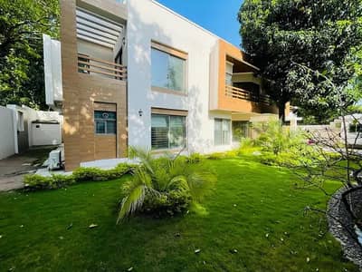 Beautiful House For Rent With Swimming Pool