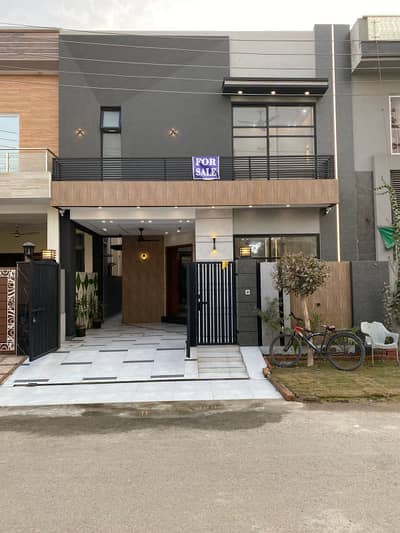 05 MARLA BRAND NEW DOUBLE STORY HOUSE AVAILABLE FOR SALE AT PRIME LOCATION IN DHA RAHBAR BLOCK L