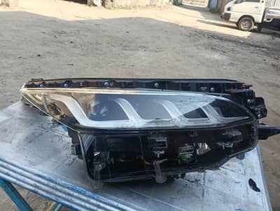 Fortuner lejender 2022 head light Right side only