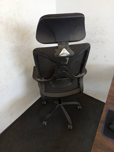 Comfortable & Strong Office Chair | Neat & Clean | Best for Home & Off