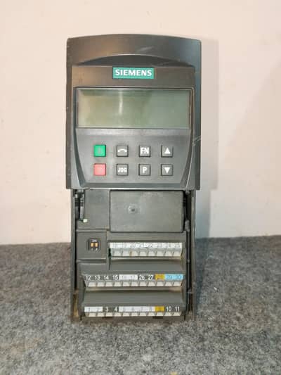 SIEMENS MICROMASTER VFD 0.75KW 1 HP 3 PHASE MOTOR INVERTER