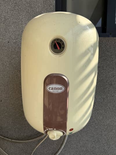 Canon 10-Liter Electric Geyser