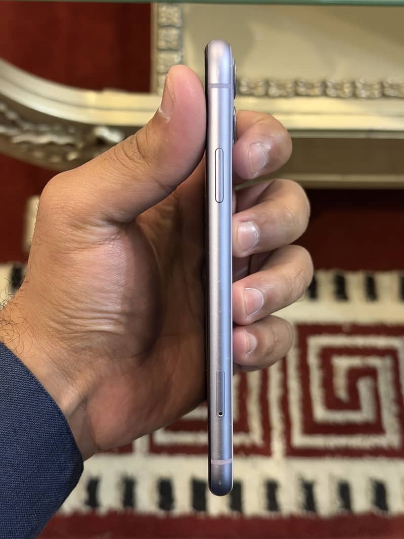Apple iPhone 11 Physical + E sim 2