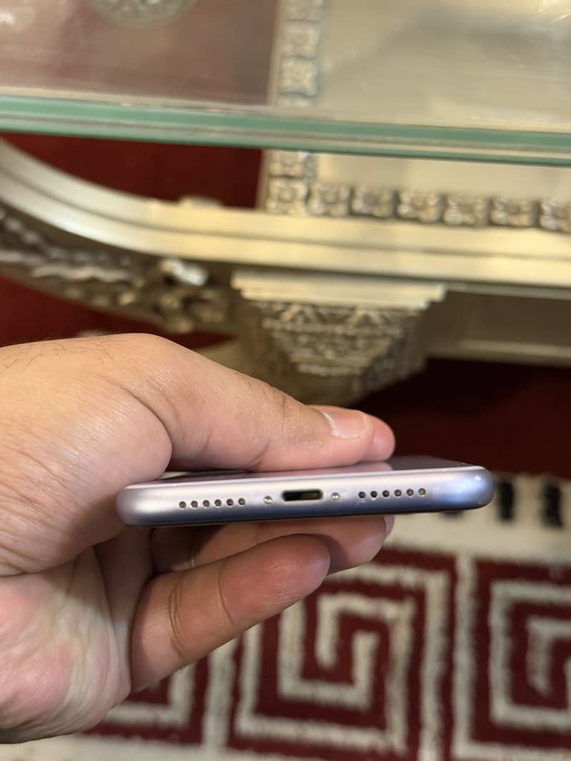 Apple iPhone 11 Physical + E sim 5