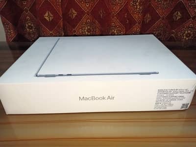 AppleMacBook Air M4–13-inch| 16GB RAM| 512GB SSD| Brand New (Box Pack)