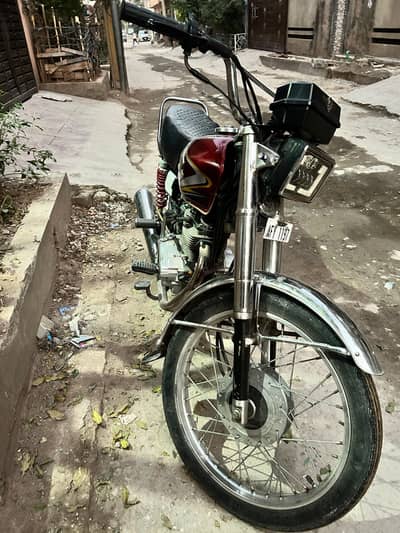 Honda CG 125 documents complete 0.3. 0.8. 1.5. 1.7. 1.0. 4 WhatsApp