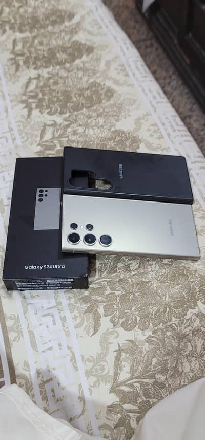 Samsung S24 ultra  12/256