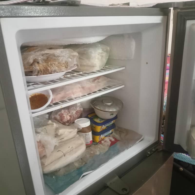Haier Fridge E star 2