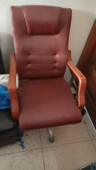 office chair achi condition