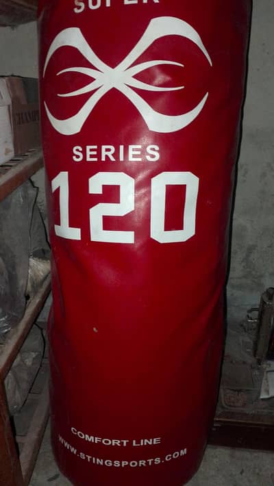 Boxing bag and glove's