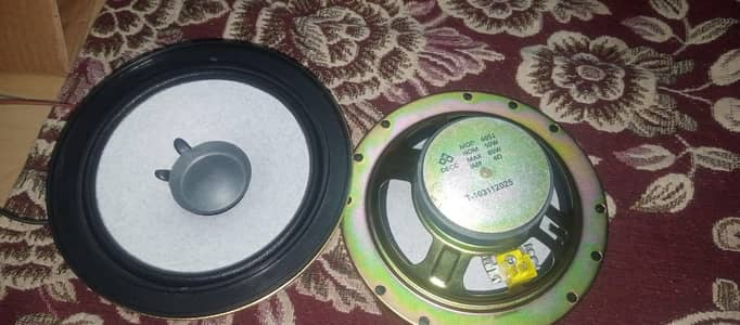 6 inch Heavy magnet speakers of 50 watts