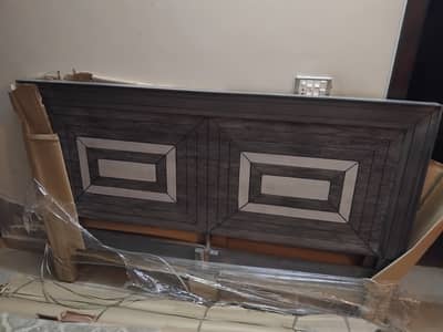 Slightly used bed, side tables, dressing table and dressing mirror fo