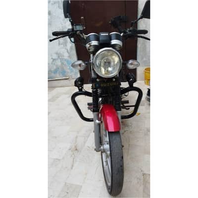Suzuki Gs 150 SE Red