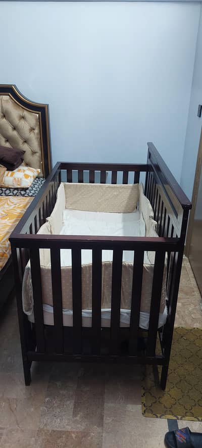 Wooden Baby Cot – Zubaidas Cot – Solid Wood cot – Excellent Condition