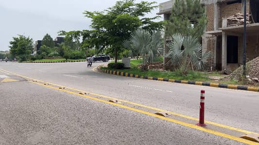 B Kanal Plot for Sale in Sector B, Bahria Enclave Islamabad Possession & Utilities Paid