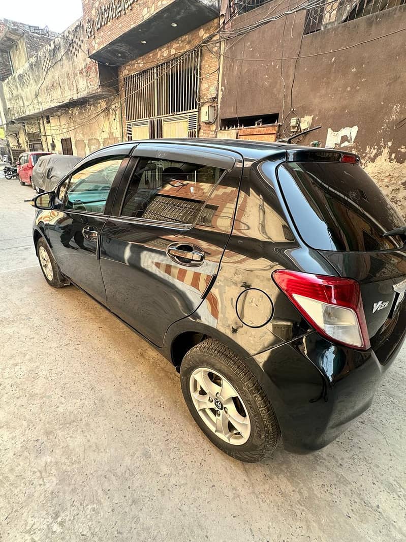 vitz 2011 model 15 2