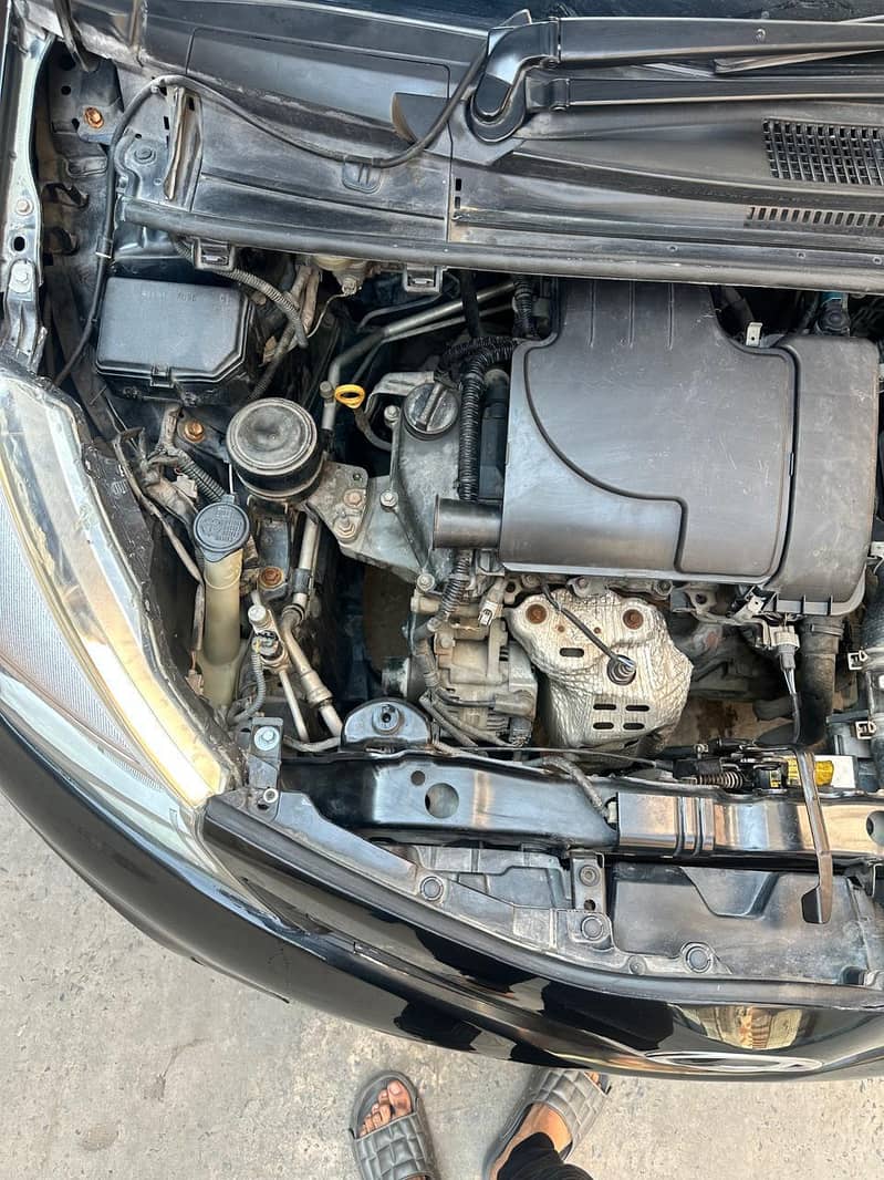 vitz 2011 model 15 10