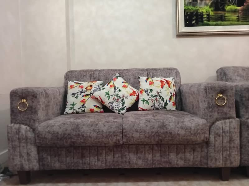 5 seater Sofa set 0