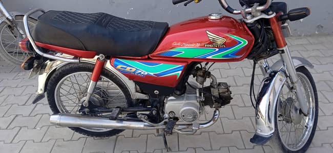 honda cd 70 v good condition  only call 03145800912