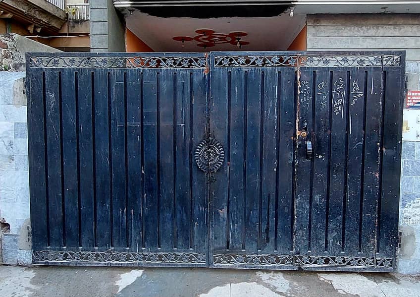 Solid Iron Main Door with Lock 0