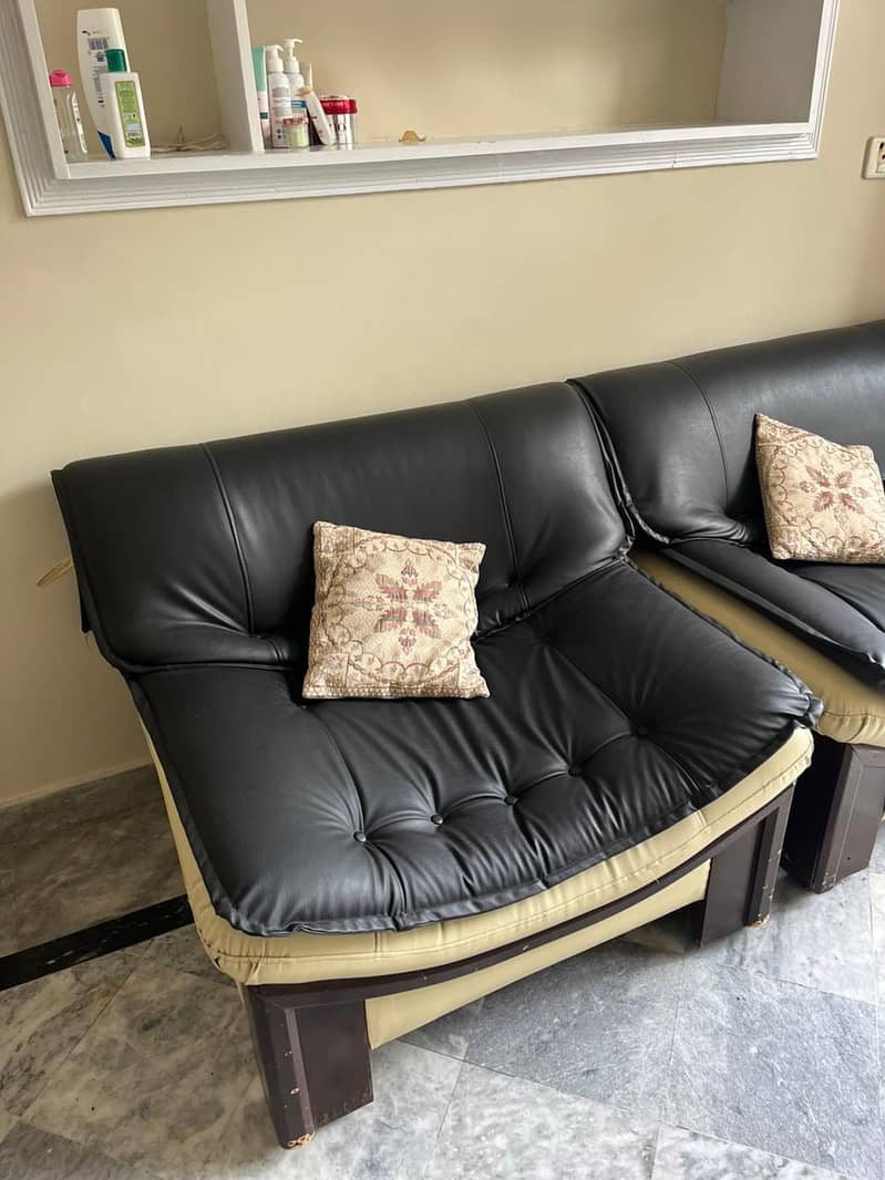 Leather sofa set 4