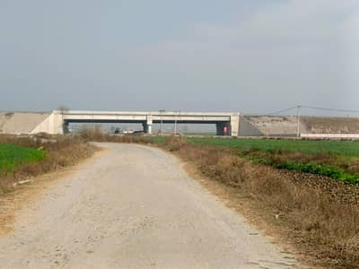 Ideal On Excellent Location Commercial Plot Is Available For sale In Eminabad Road