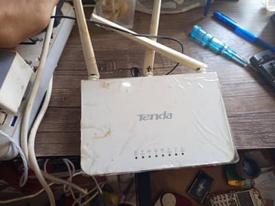 Tenda Router for sale Like Almost new