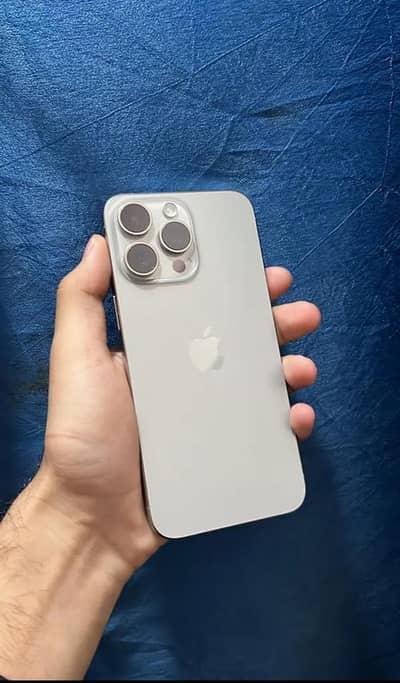 IPHONE 15 PRO MAX (256) FACTORY 98% Battery Non PTA 10/9.5