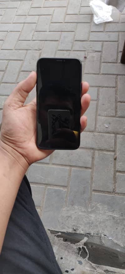 I phone xs 64 non pta u sim working