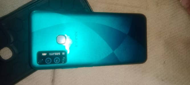 infinix hot 9 4.128 . box bhi ha