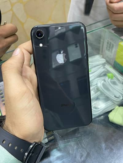 iPhone xr 64gb