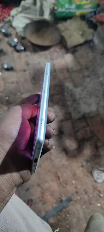 Sony Xperia xz2 4 /64 exchange possible