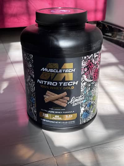 SELLING MUSCLE TECH LIMITED EDITION WHEY PROTIEN