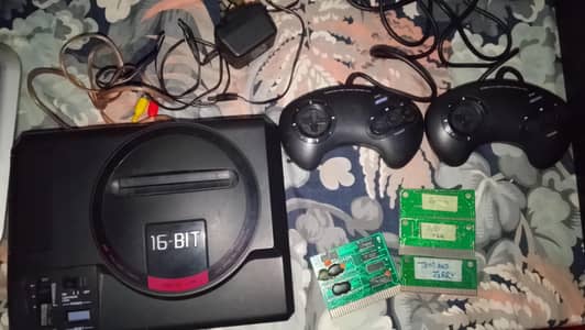 Sega 16 bit game console complete assceories