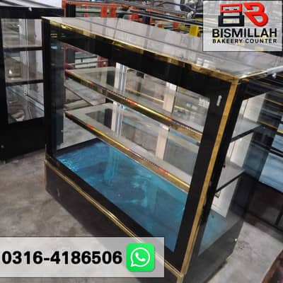 display counter , bakery counter , cake counter , cake chillar