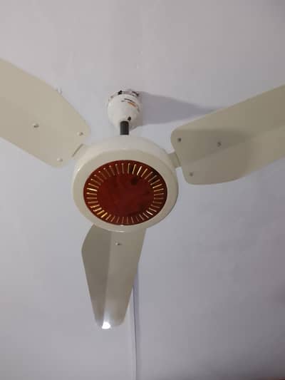 Ceiling fan almost new 100% pure copper