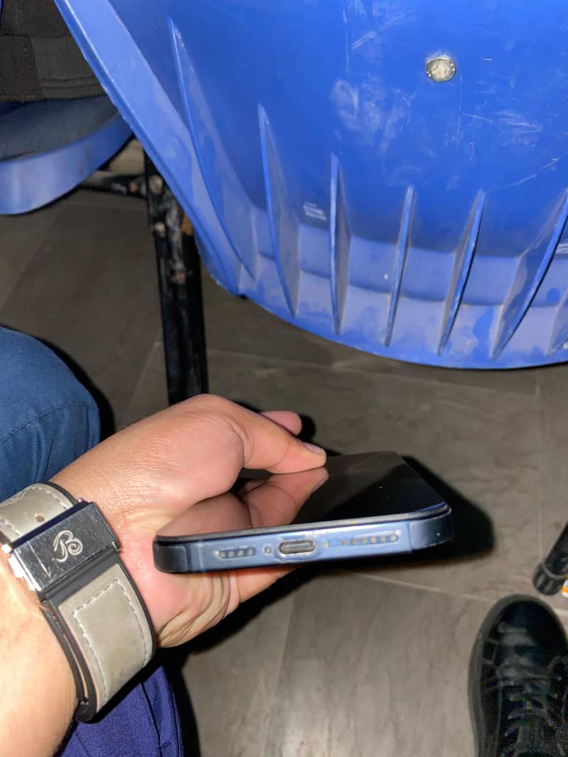 iPhone 15 pro max 3