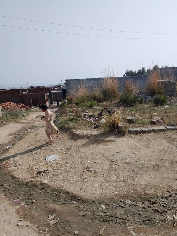 10 marla corner plot for shops 4